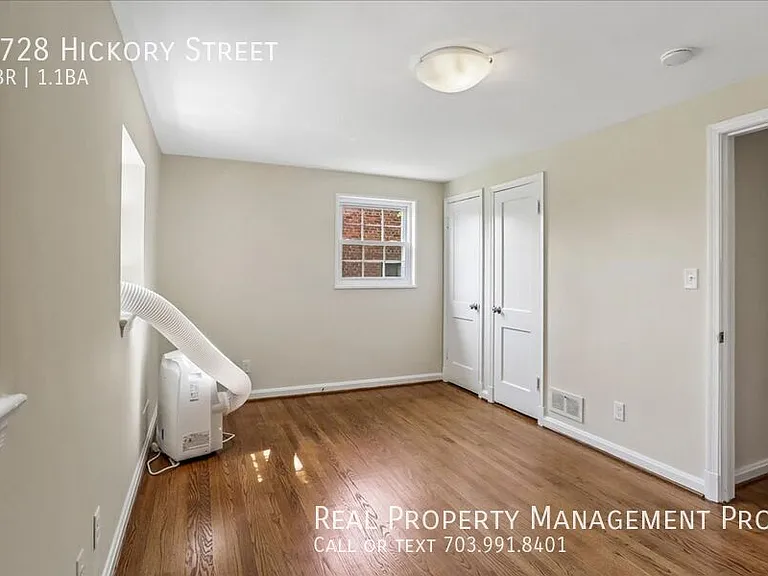 2728 Hickory St — Photo 8