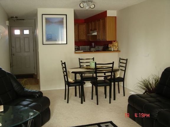 living room/dining 