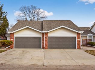 6123 Terrace Dr, Johnston, IA 50131