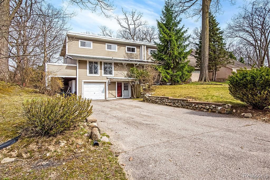 2390 Uplong St, West Bloomfield, MI 48324 Zillow