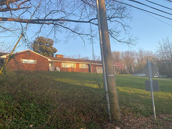 3rd image of 354 Dalewood Ave