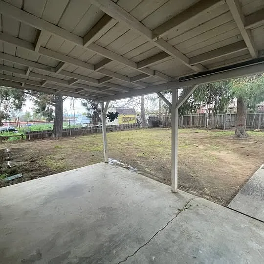 824 Blossom St — Photo 13
