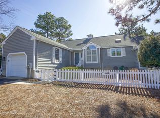 1102 Mount Washington Cir, Pinehurst, NC 28374