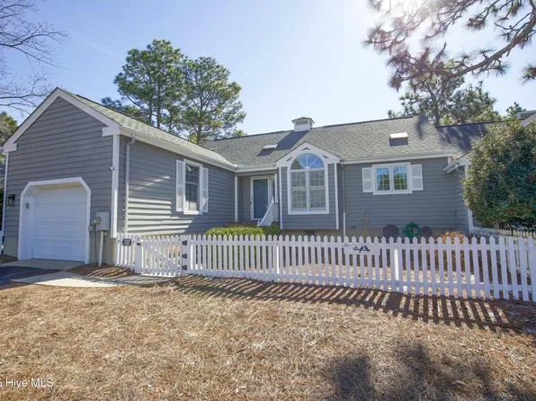 1102 Mount Washington Circle, Pinehurst, NC 28374