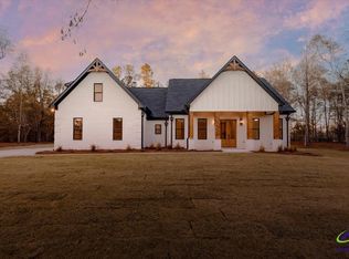 6975 Columbus Rd, Lizella, GA 31052