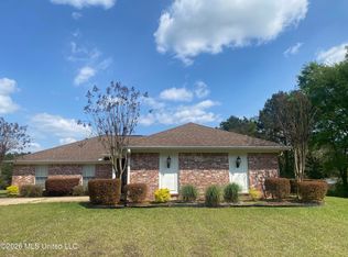 110 Whittington Ln, Crystal Springs, MS 39059
