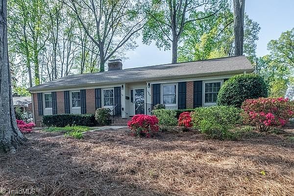 1st image of 1229 Onslow Dr