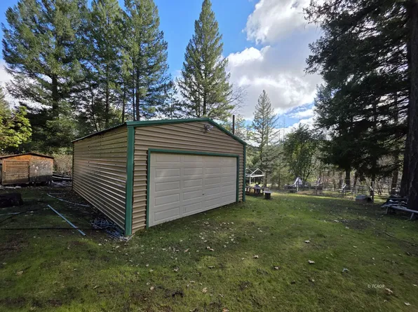 2141 Mc Alexander Rd, Hayfork, CA 96041