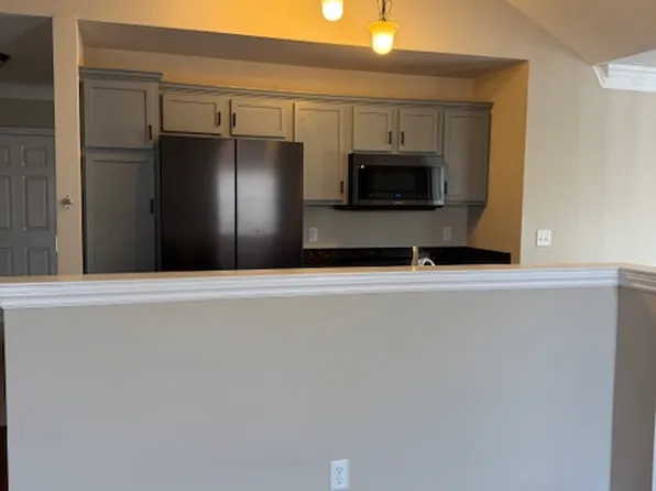 5705 Hampshire Ln, Ypsilanti, MI 48197