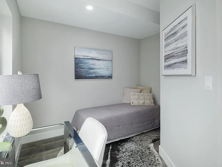 1006 S Fairhill St — Photo 11