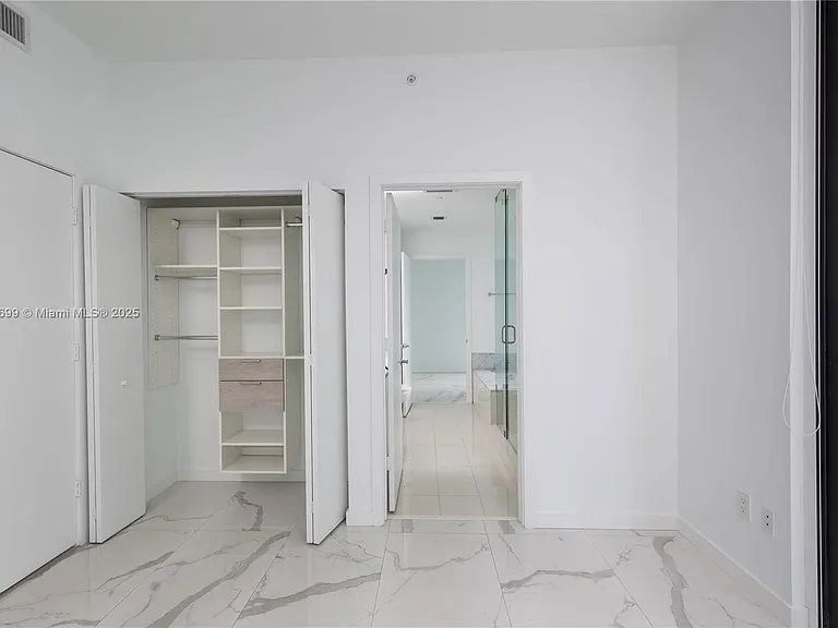 480 NE 31st St #3107 — Photo 10