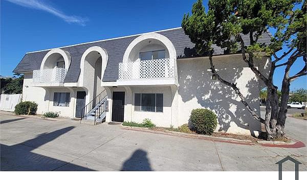 1st image of 392 Pala Vista Dr APT A