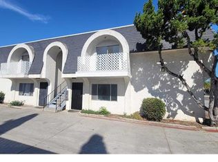 392 Pala Vista Dr APT A, Vista, CA 92083