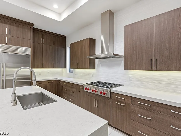 75 Pristine Glen St — Photo 17