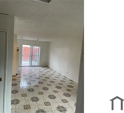 1118 E 17th St #4 — Photo 13