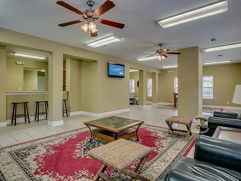 3218 Veterans Memorial Pkwy #718 — Photo 3