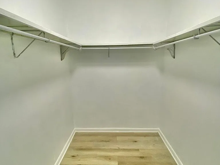 200 Waterway Dr S #208 — Photo 4