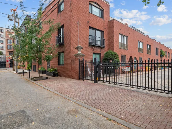 617 S American St #A, Philadelphia, PA 19147