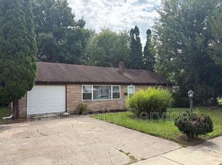 636 Park Dr, Greenwood, IN 46143