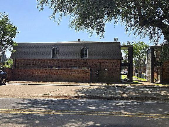 2nd image of 4503 Heyman Ln APT 136