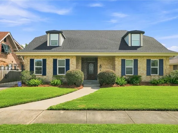 2334 Leon C Simon Dr, New Orleans, LA 70122