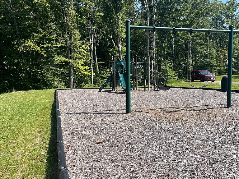 2259 Meadow Stream Dr — Photo 27