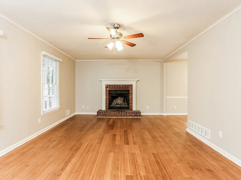 2280 Whitebluff Way — Photo 4