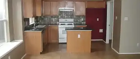 4929 Prestwick Dr — Photo 5