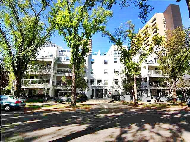 #111 12028 103 Avenue Northwest — Photo 1