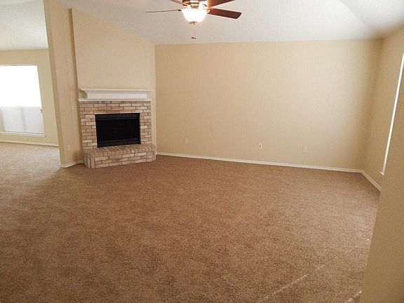 2nd image of 4212 N Coral Springs Dr