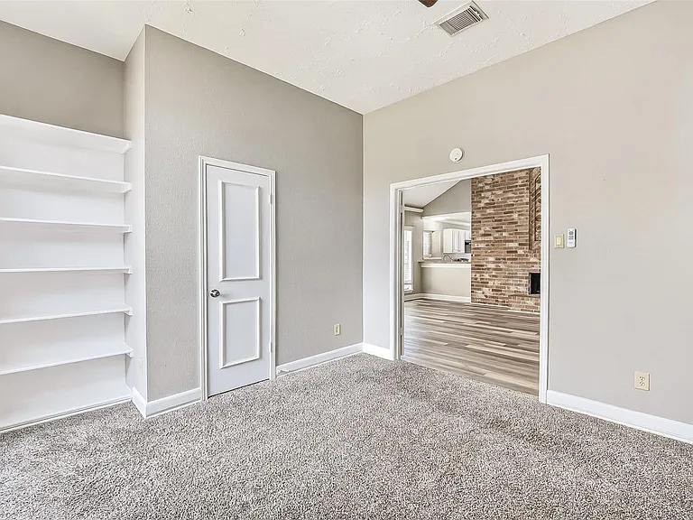 12403 Meadow Ridge Dr — Photo 36