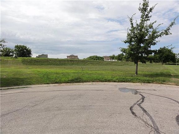 2nd image of 5117 Meadowlark Dr
