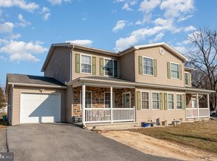 3 Pine Ln, Carlisle, PA 17015