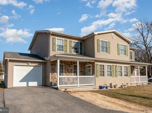 3 Pine Ln, Carlisle, PA 17015