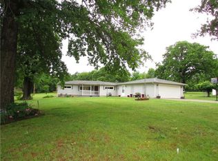14 Oakwood Dr, Shawnee, OK 74801