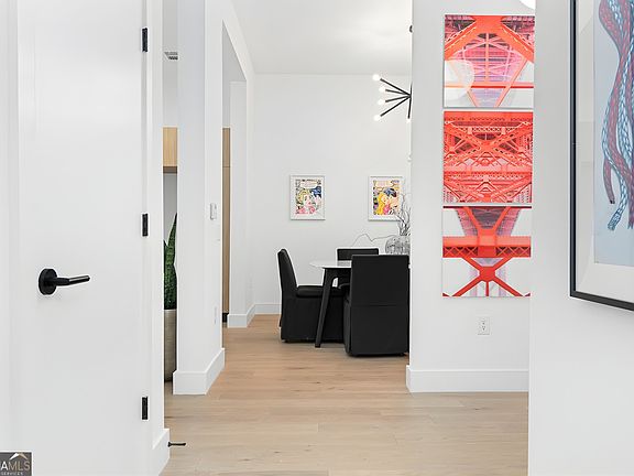 4th image of 567 Ponce De Leon Ave #504