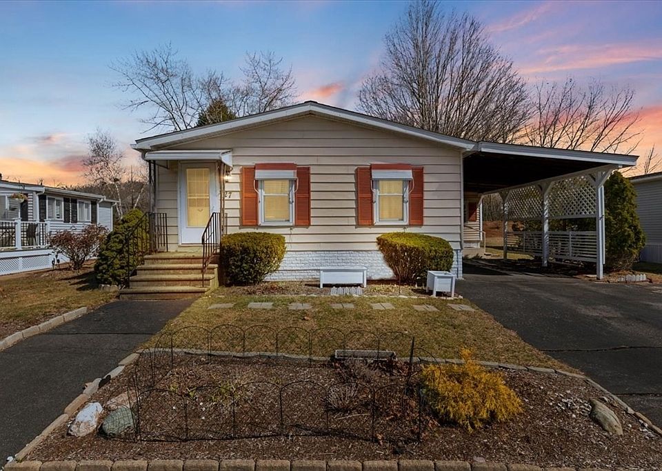 1st image of 27 Castle Rd #153
