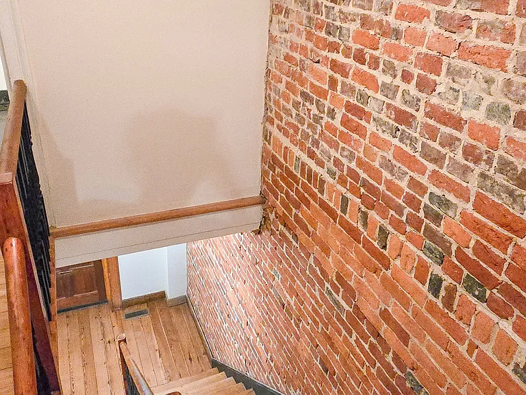 209 W Clay St — Photo 22