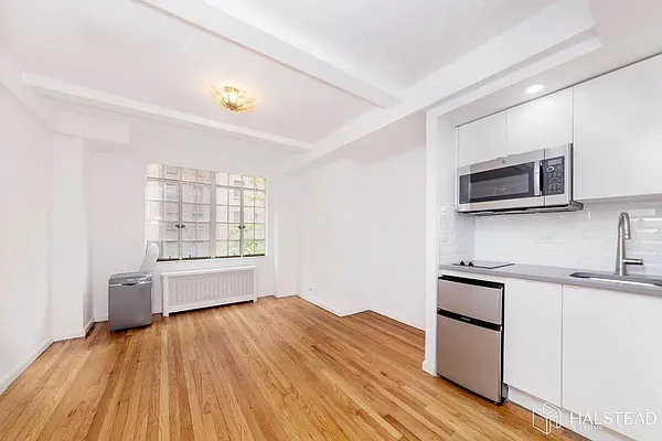 Rented by Compass | media 12