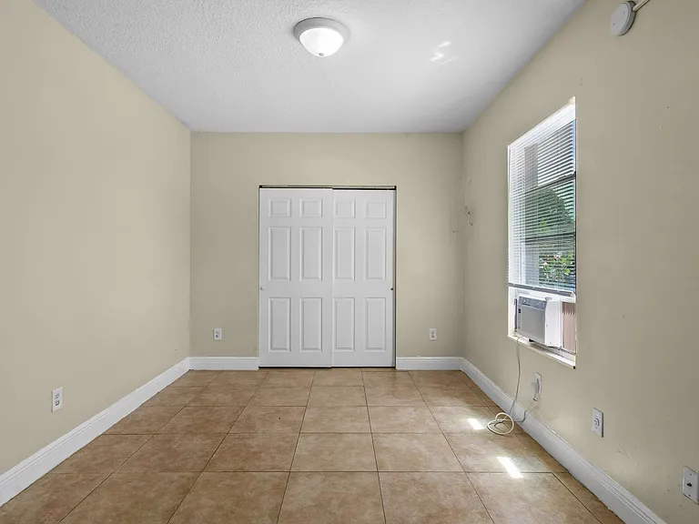 3721 Henry Ave — Photo 21