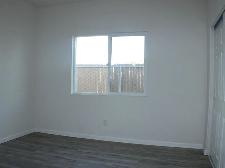 7820 Bay Ave — Photo 11