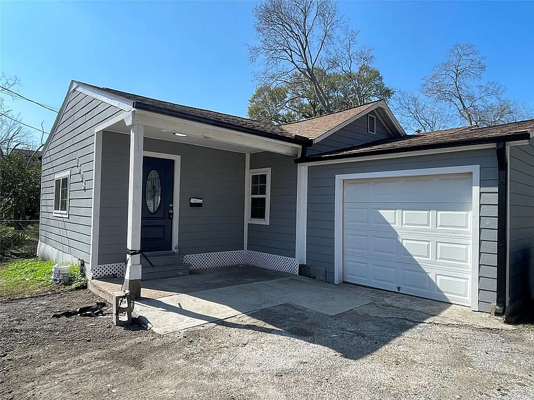 2508 S Texas Ave — Photo 2