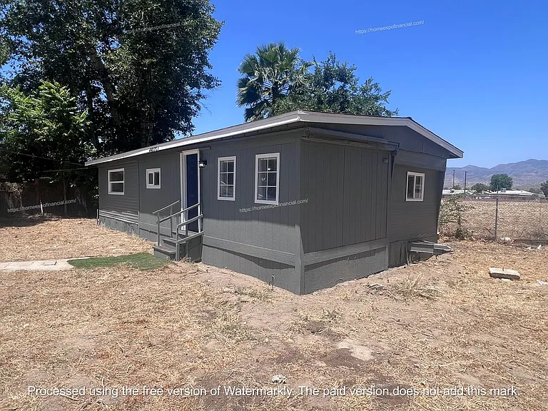 44075 B St — Photo 2