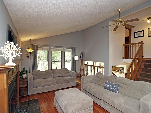 3rd image of 3314 Woods Mill Dr