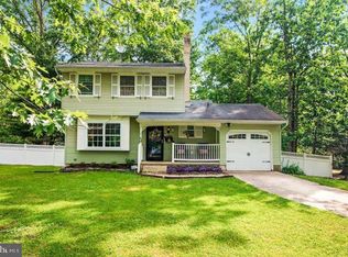 7 Alberts Ave, Sicklerville, NJ 08081