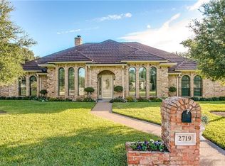 2719 Shadow Wood Dr, Arlington, TX 76006