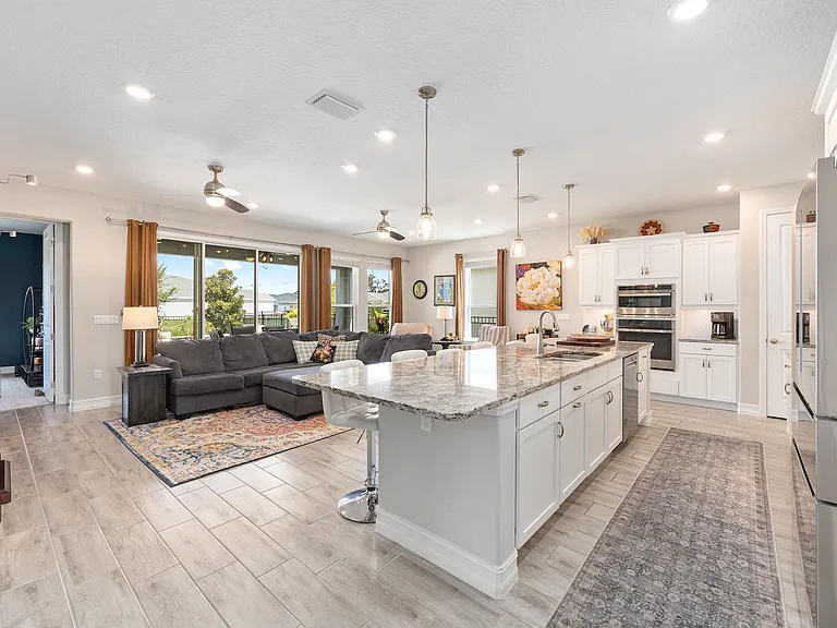 5529 NW 43rd Lane Rd — Photo 3