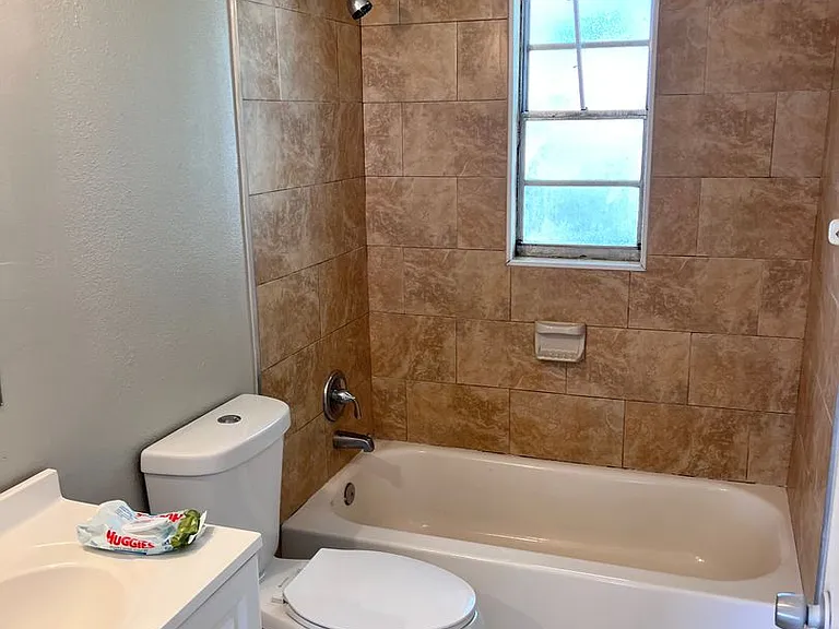 13105 Hanley Dr — Photo 11