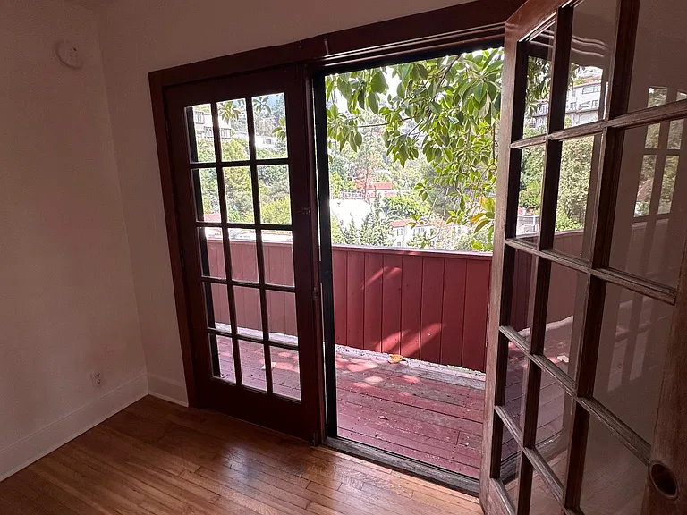 2074 Paramount Dr — Photo 26