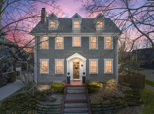 1404 Grayton St, Grosse Pointe Park, MI 48230